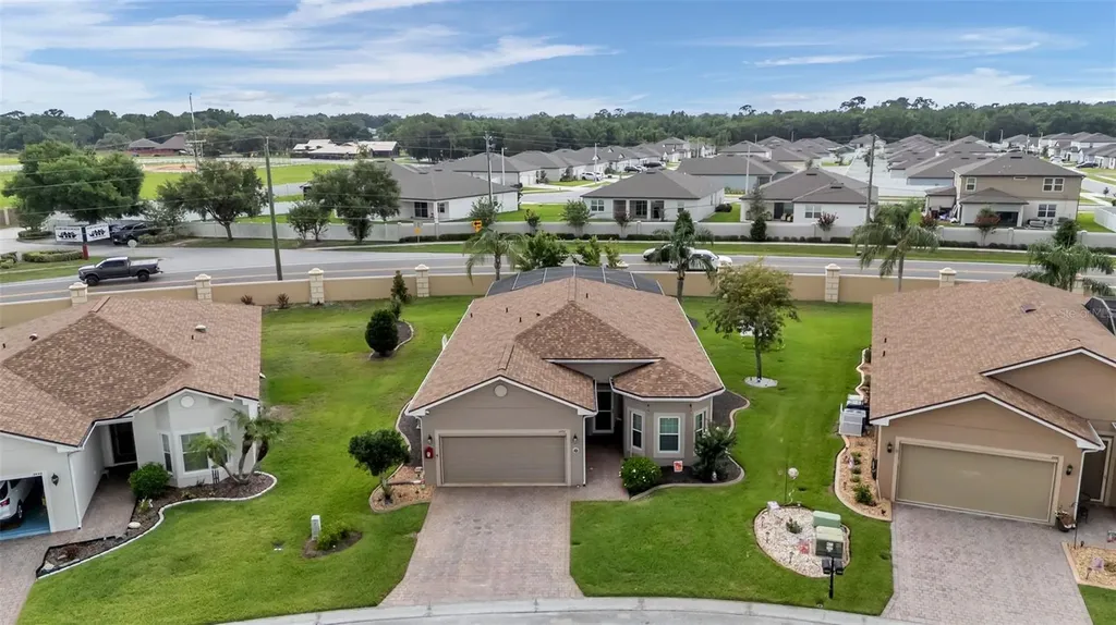 2452 Salzburg Loop Winter Haven FL 33884