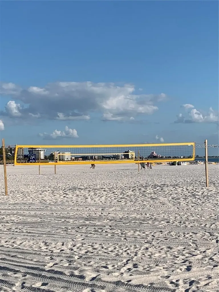 7003 Sunset Way St Pete Beach FL 33706