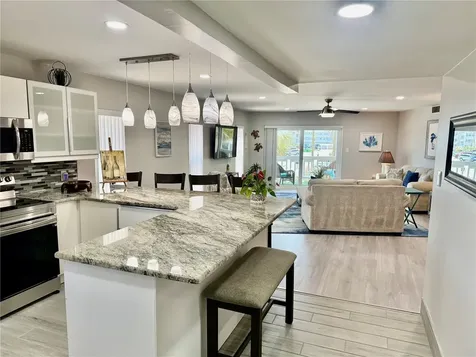 7003 Sunset Way St Pete Beach FL 33706