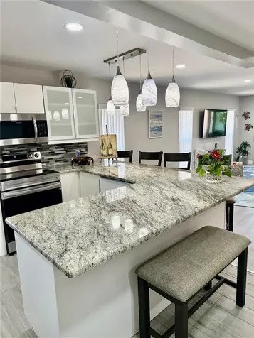 7003 Sunset Way St Pete Beach FL 33706