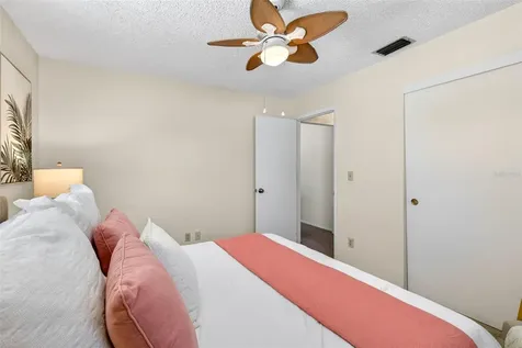 6035 19th Street NE St Petersburg FL 33703
