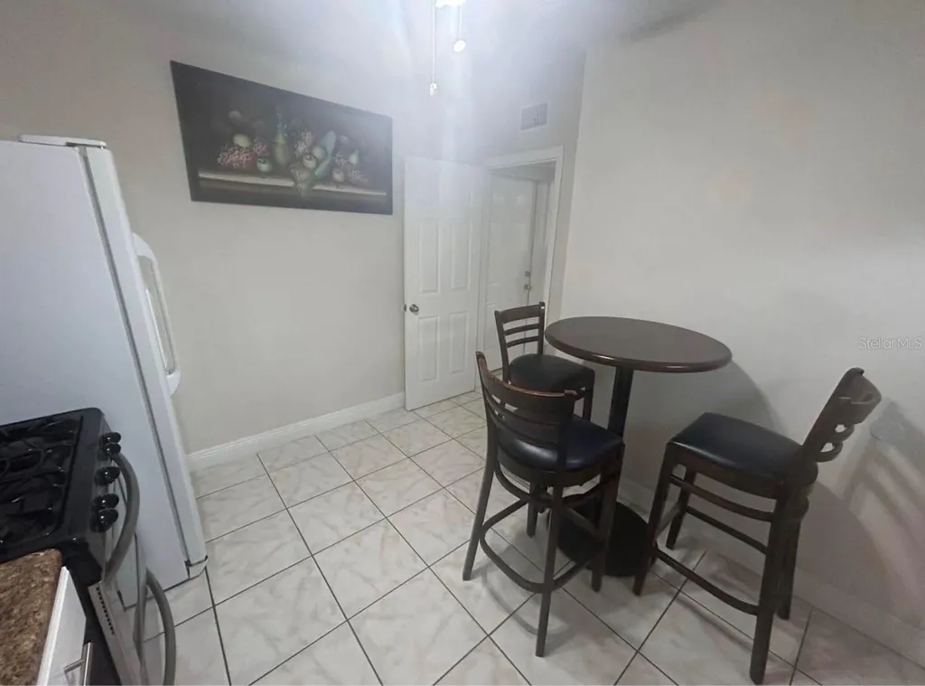 5112 Gateway Drive Tampa FL 33615