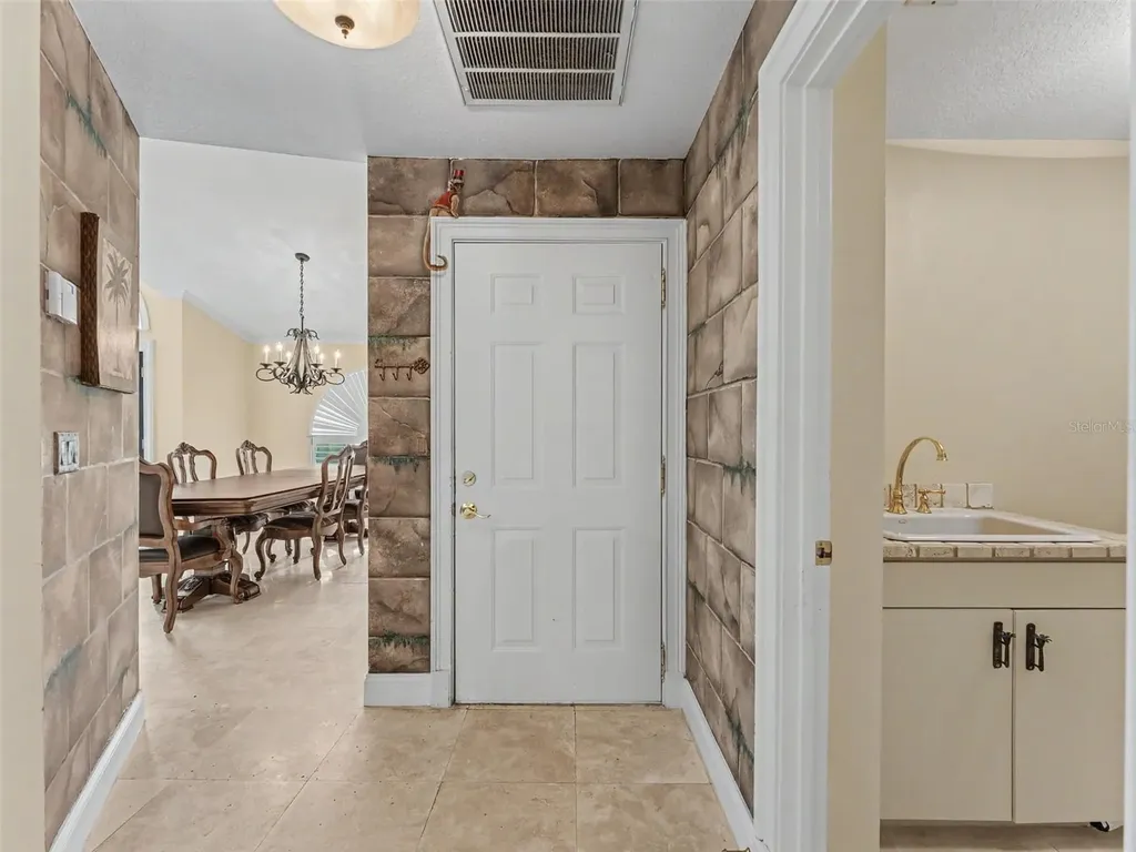 6626 Crescent Lake Drive Lakeland FL 33813