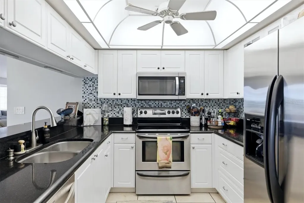 1103 Edgewater Circle Bradenton FL 34209