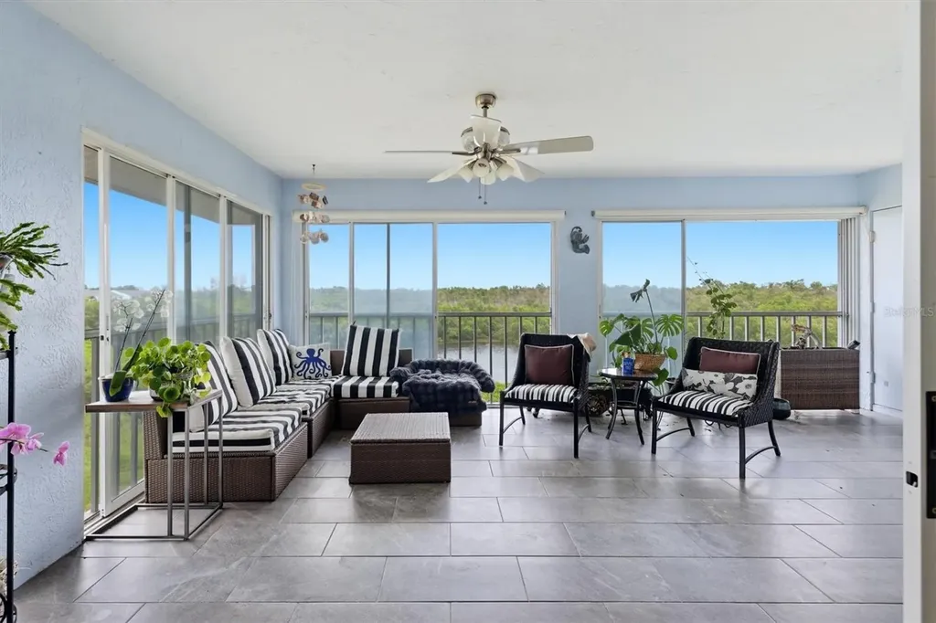 1103 Edgewater Circle Bradenton FL 34209
