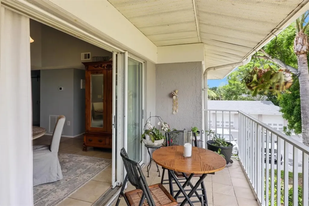 1103 Edgewater Circle Bradenton FL 34209