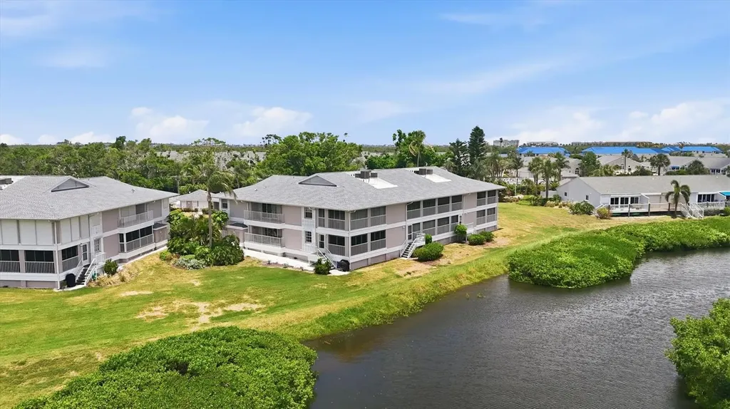 1103 Edgewater Circle Bradenton FL 34209