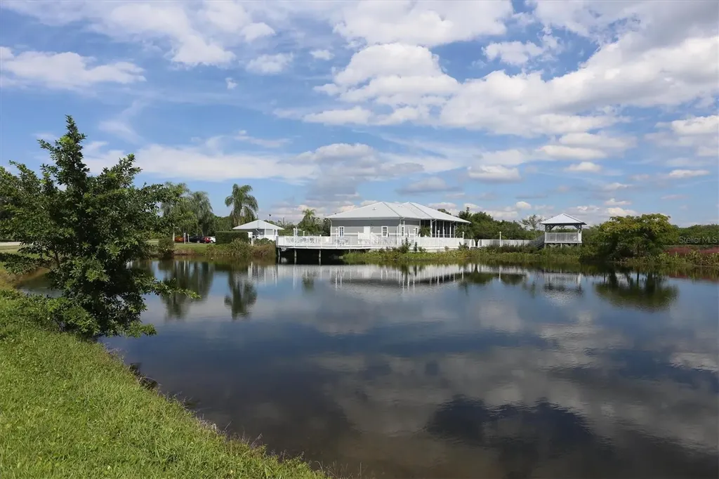 1103 Edgewater Circle Bradenton FL 34209