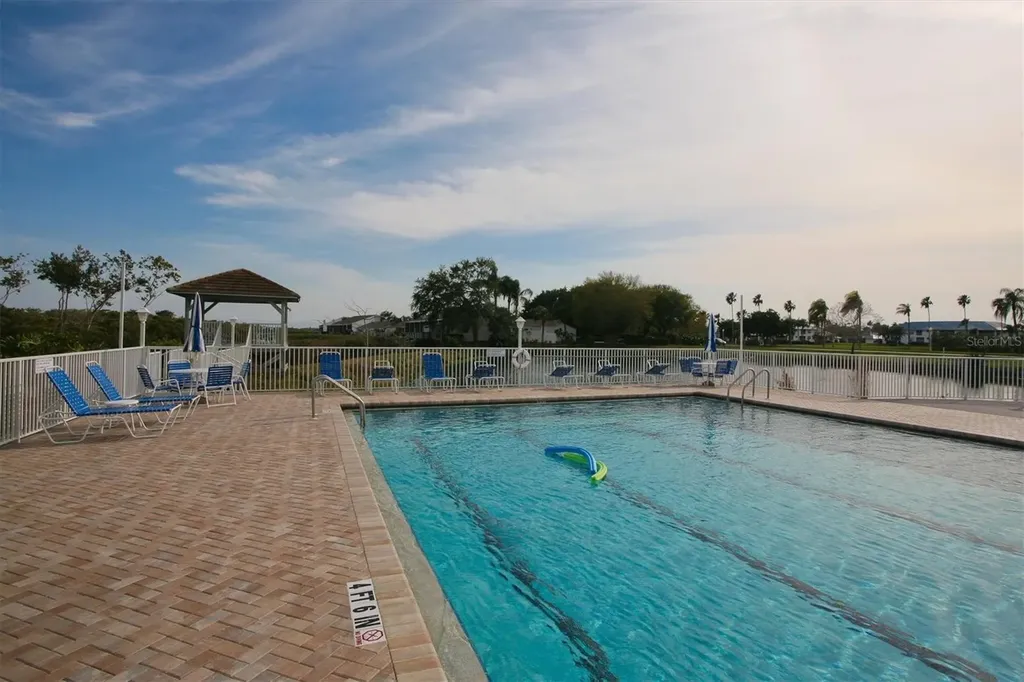 1103 Edgewater Circle Bradenton FL 34209