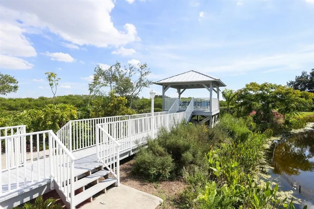 1103 Edgewater Circle Bradenton FL 34209