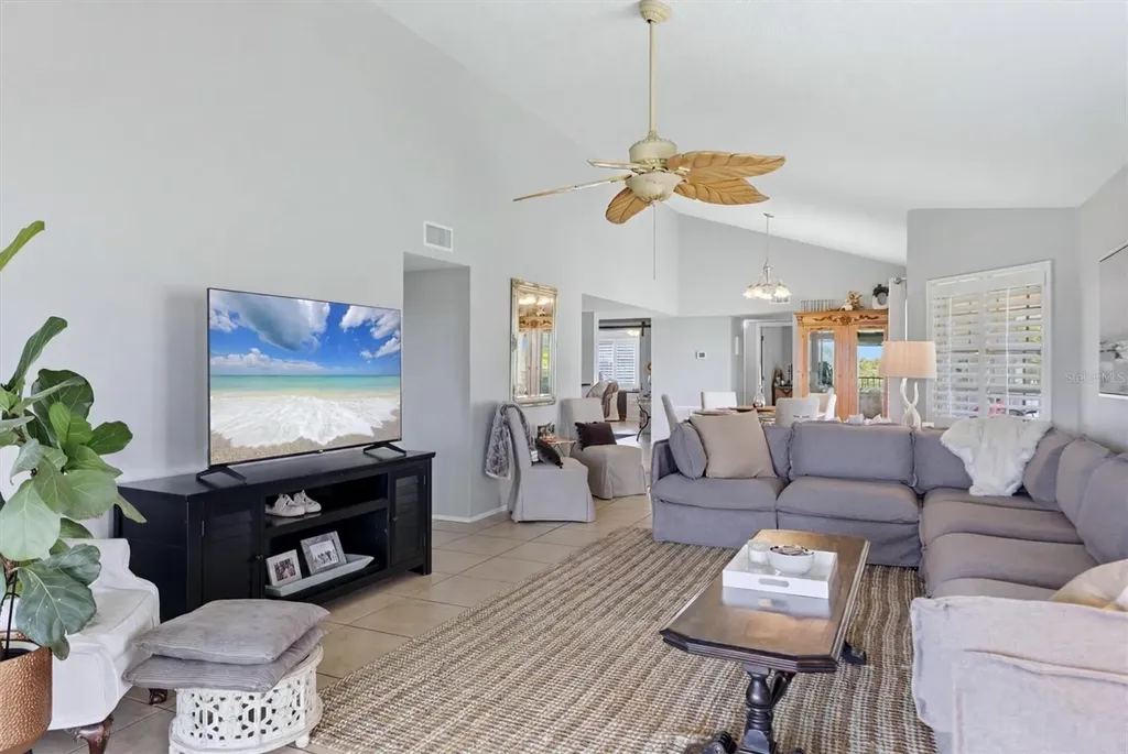 1103 Edgewater Circle Bradenton FL 34209