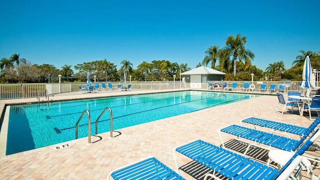 1103 Edgewater Circle Bradenton FL 34209