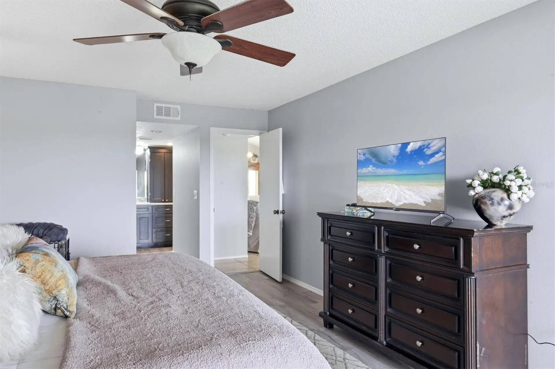 1103 Edgewater Circle Bradenton FL 34209