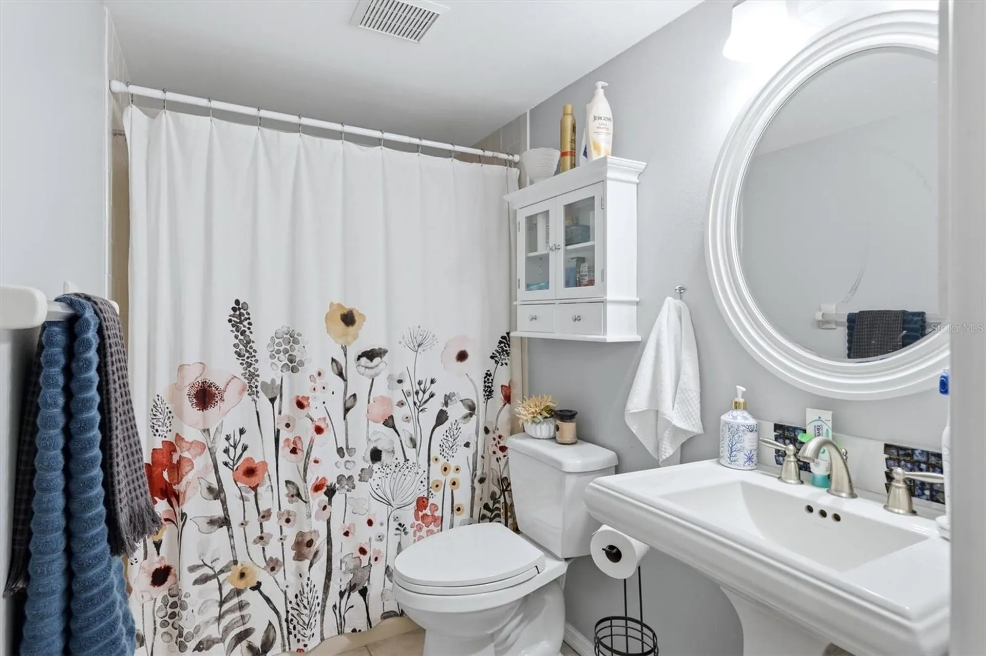 1103 Edgewater Circle Bradenton FL 34209