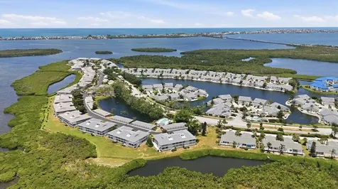 1103 Edgewater Circle Bradenton FL 34209
