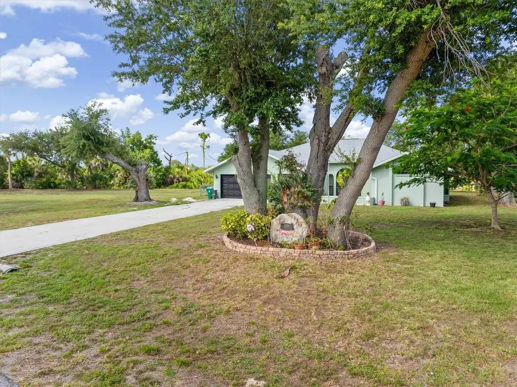 10033 Stonecrop Avenue Englewood FL 34224