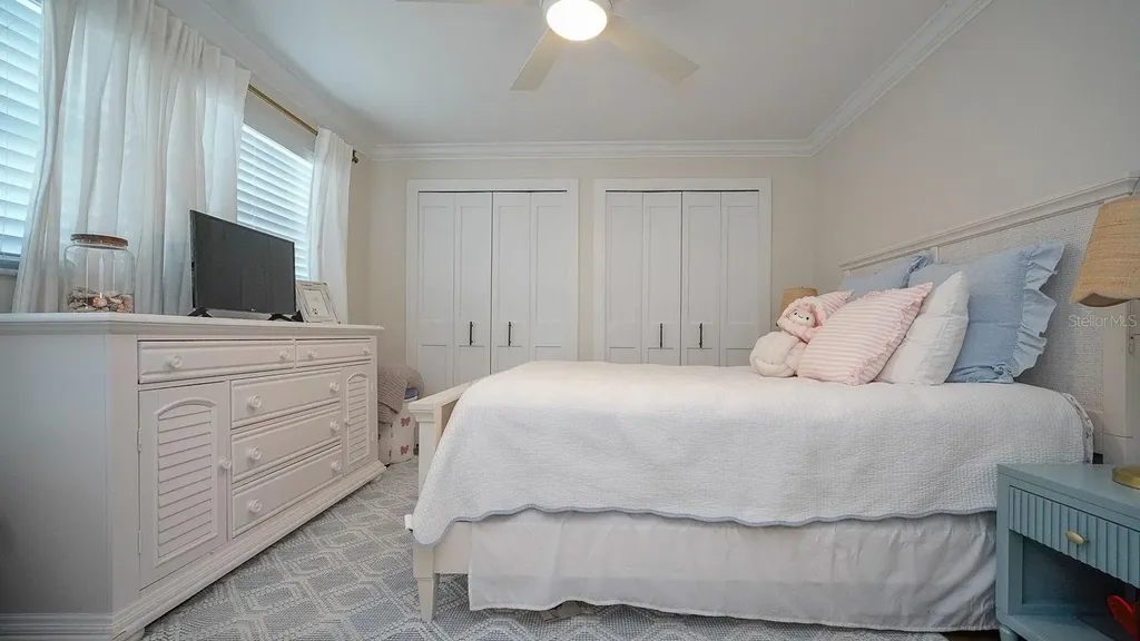 5218 Venetian Boulevard NE St Petersburg FL 33703