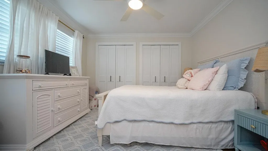 5218 Venetian Boulevard NE St Petersburg FL 33703