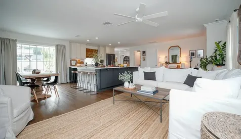 5218 Venetian Boulevard NE St Petersburg FL 33703