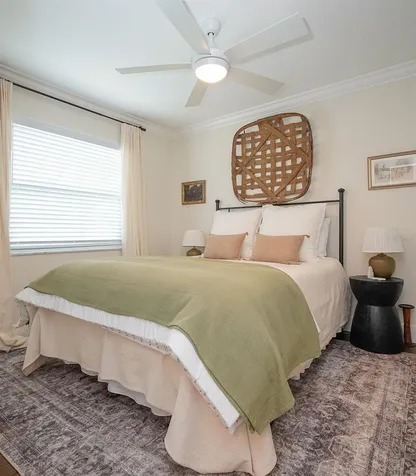 5218 Venetian Boulevard NE St Petersburg FL 33703