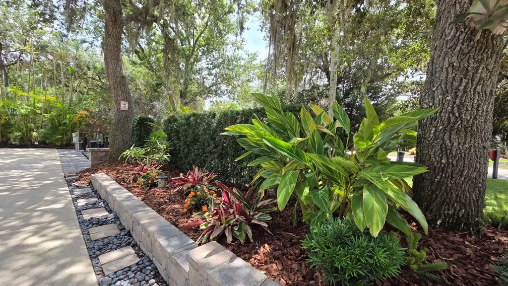 233 Stallion Lane River Ranch FL 33867