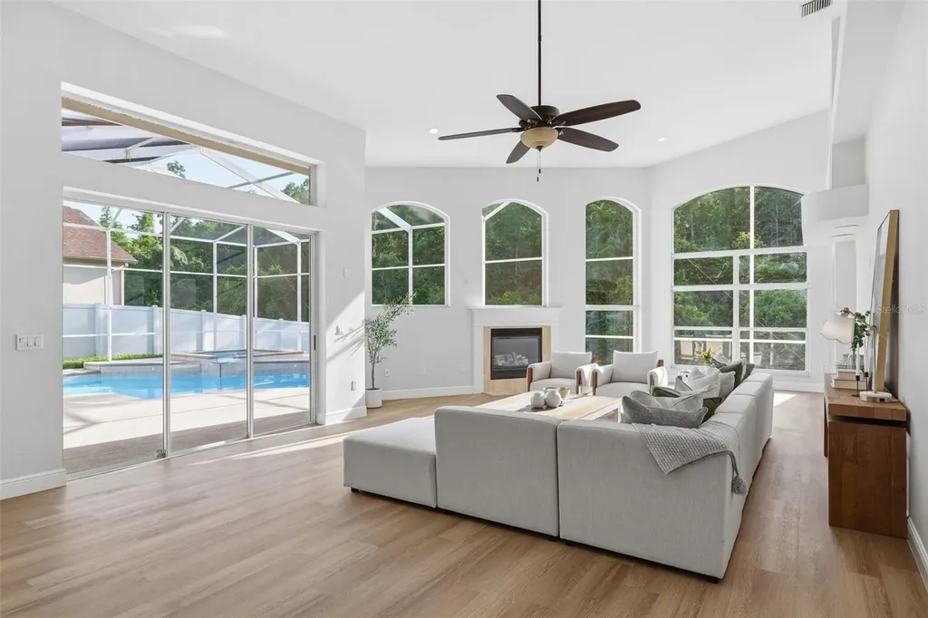 18126 Emerald Bay Street Tampa FL 33647