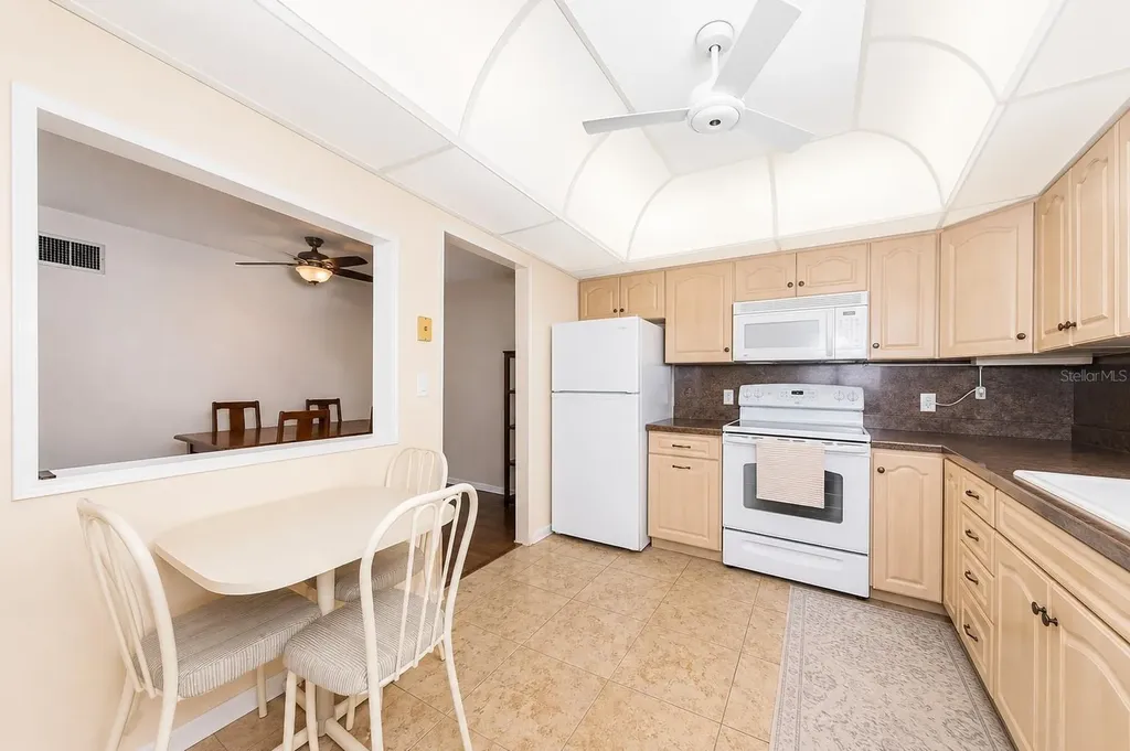 4700 Cove Circle St Petersburg FL 33708