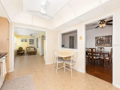 4700 Cove Circle St Petersburg FL 33708