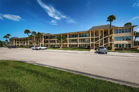4700 Cove Circle St Petersburg FL 33708