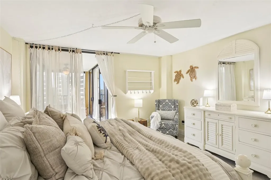 5780 Midnight Pass Road Sarasota FL 34242