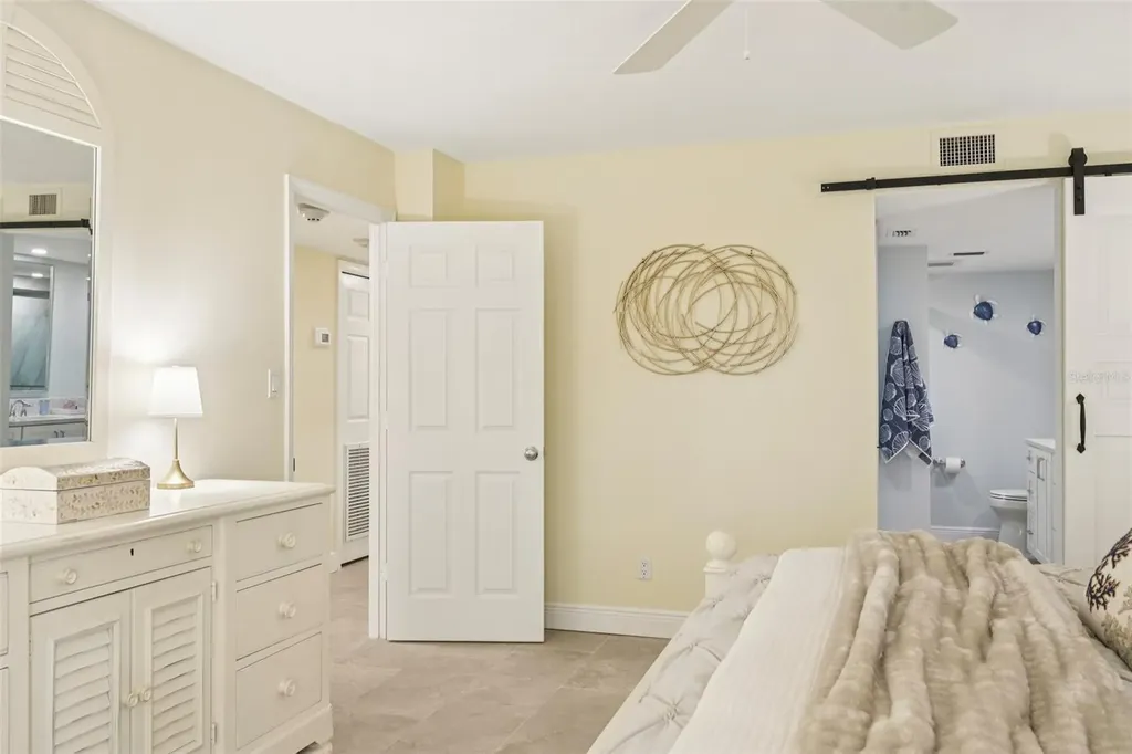 5780 Midnight Pass Road Sarasota FL 34242