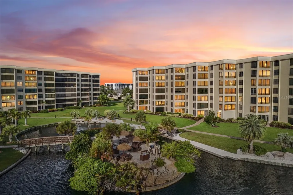 5780 Midnight Pass Road Sarasota FL 34242