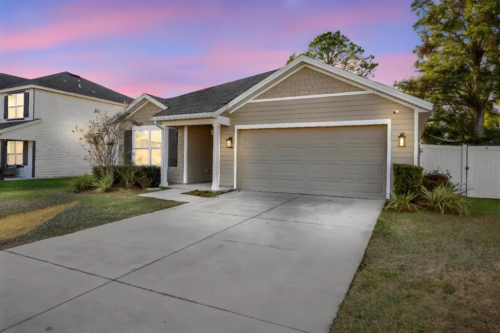 896 NW 253rd Drive Newberry FL 32669