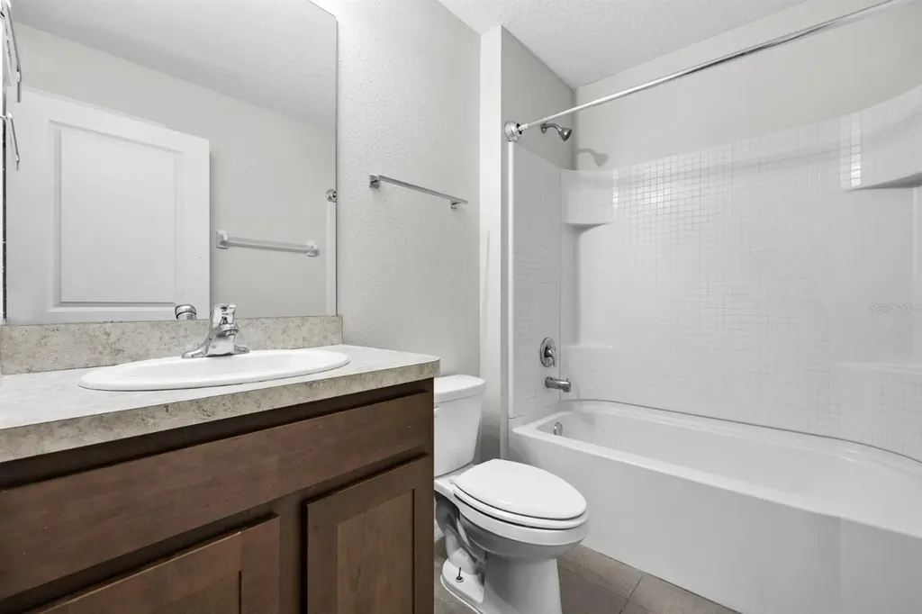 896 NW 253rd Drive Newberry FL 32669