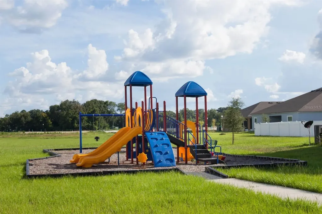 896 NW 253rd Drive Newberry FL 32669