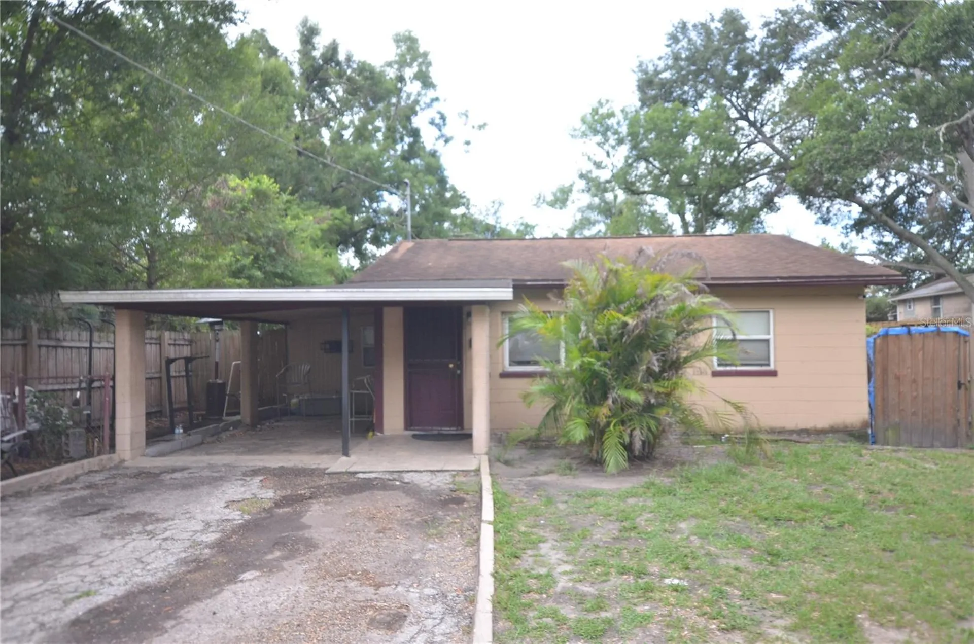 1607 E Nome Street Tampa FL 33604