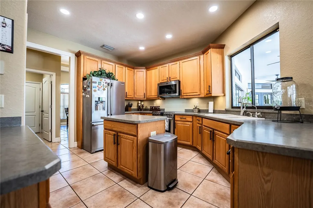 2205 Chesterfield Circle Lakeland FL 33813