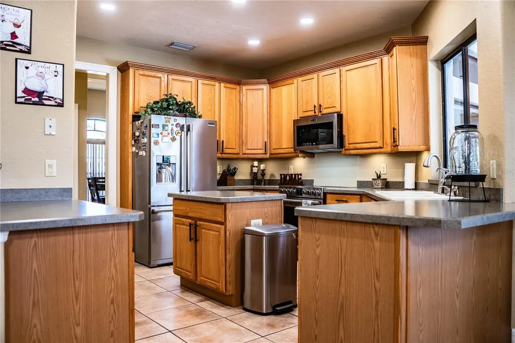 2205 Chesterfield Circle Lakeland FL 33813