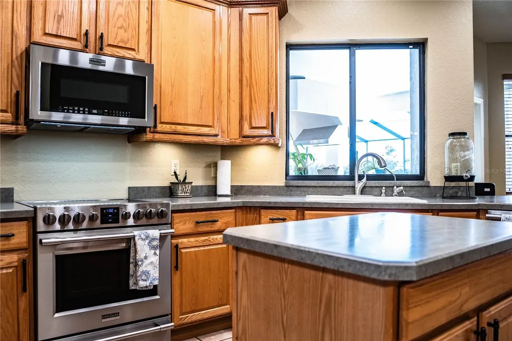 2205 Chesterfield Circle Lakeland FL 33813