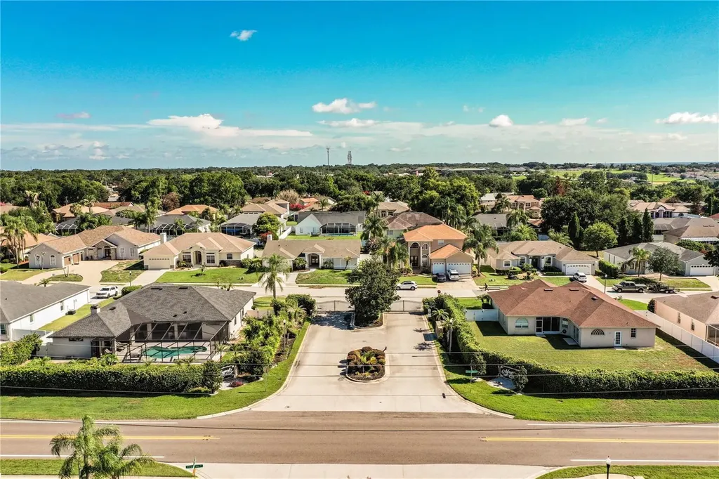 2205 Chesterfield Circle Lakeland FL 33813