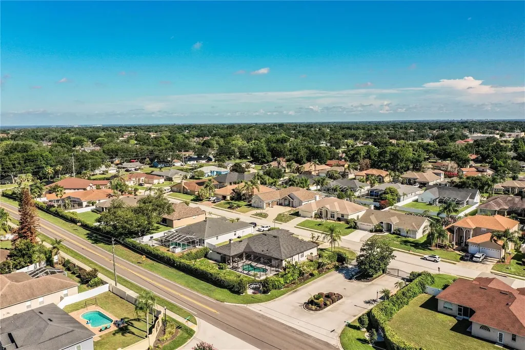 2205 Chesterfield Circle Lakeland FL 33813
