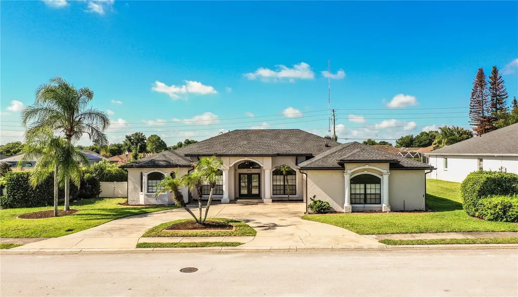 2205 Chesterfield Circle Lakeland FL 33813