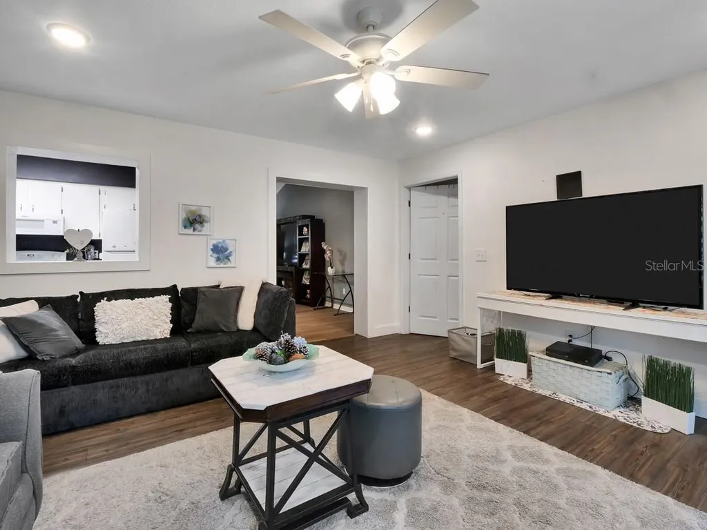 1048 Malletwood Drive Brandon FL 33510