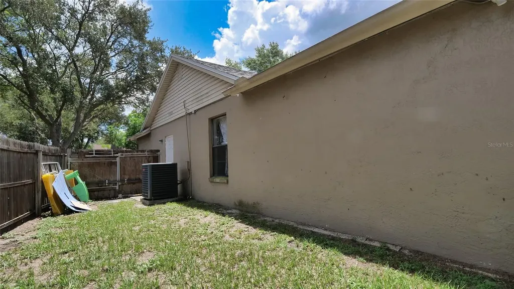 1048 Malletwood Drive Brandon FL 33510