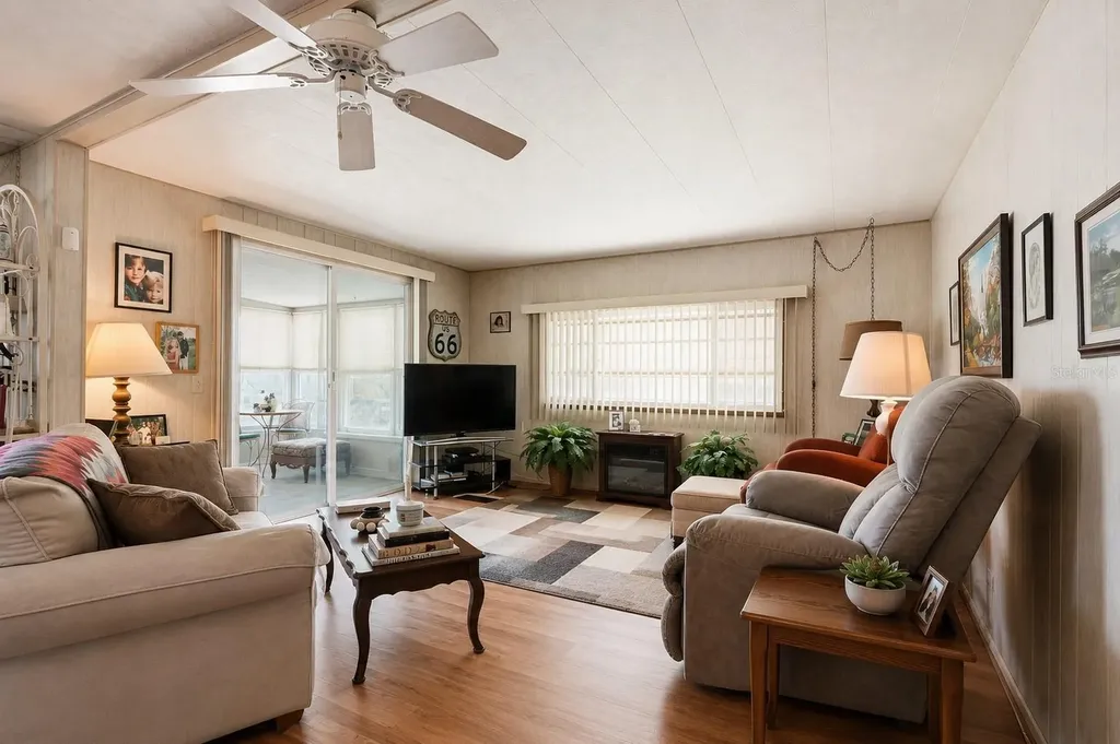 64 Rachel Drive Tarpon Springs FL 34689