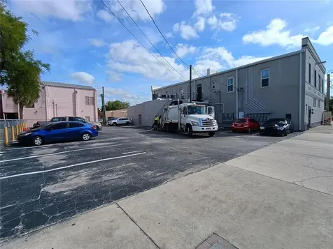 111 S Collins Street Plant City FL 33563