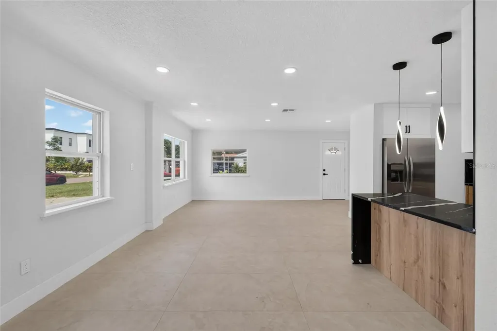 4711 W Lawn Avenue Tampa FL 33611