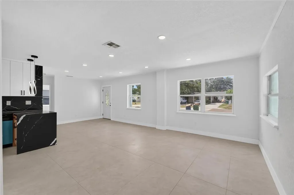4711 W Lawn Avenue Tampa FL 33611
