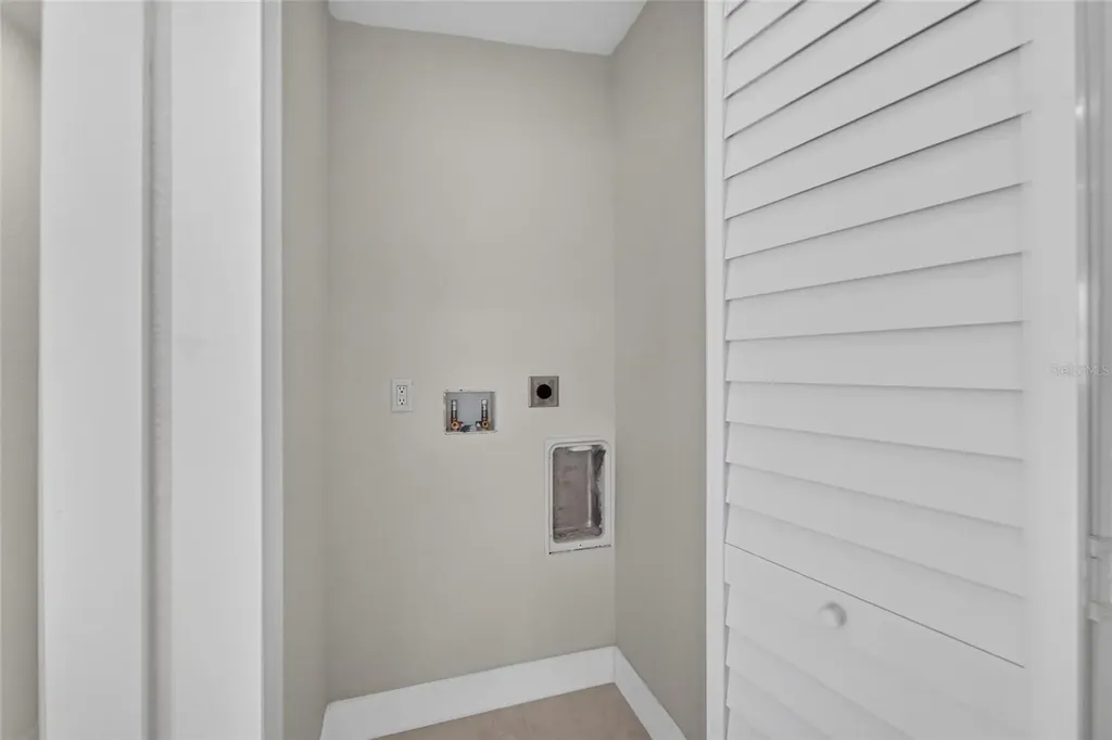 4711 W Lawn Avenue Tampa FL 33611