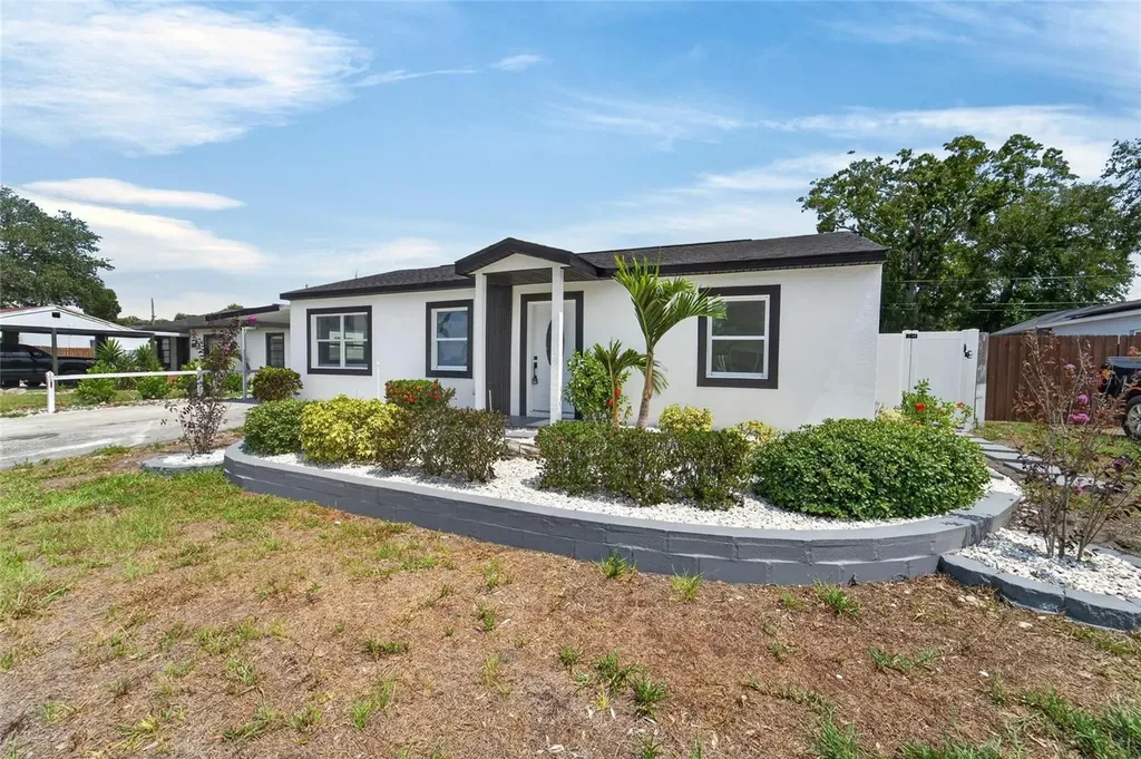 4711 W Lawn Avenue Tampa FL 33611